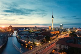  Picture by Philipp Pohl, Berlin & Worldwide